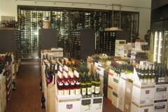 wall-of-wine-003