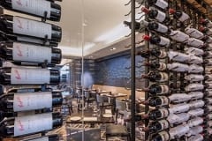 gambaro-hotel-brisbane-gambaro-seafood-restaurant-cellar-2017-450x300-1